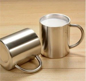 Dvojstenný pohár z nehrdzavejúcej ocele